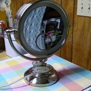 Conair 1x/10x Florescent Mirror W/15x spot mirror